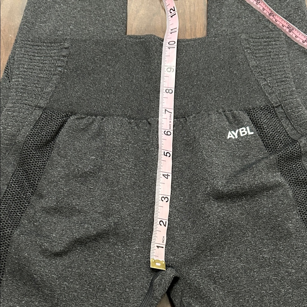 AYBL Seamless Charcoal Gray Leggings NWOT - Picture 6 of 10